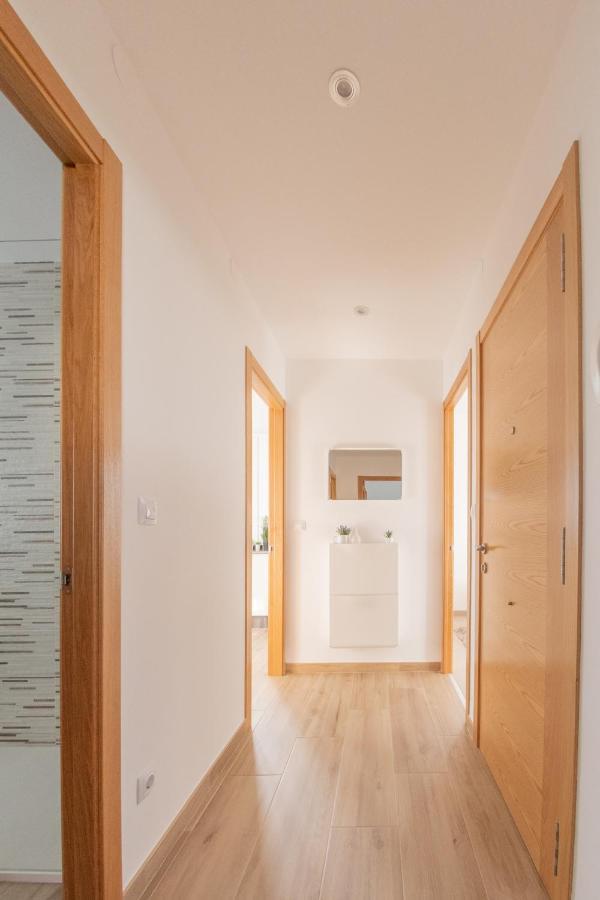 Apartamento Piso En El Puerto Con Vistas Al Mar+Wifi+ Smarttv Burela Exterior foto